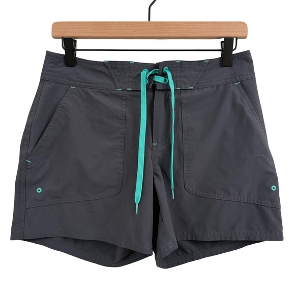 L.L. Bean Pants - L.L. Bean Gray and Green Cargo Shorts Modern Fit